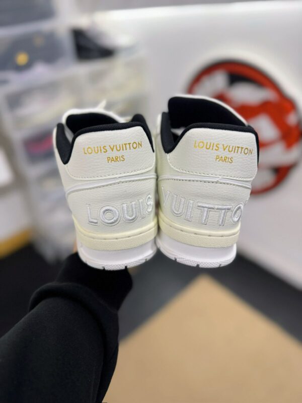 LOUIS VUITTON TRAINER SNEAKER - Image 4