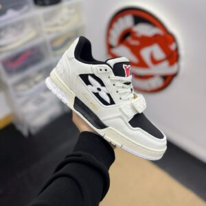LOUIS VUITTON TRAINER SNEAKER
