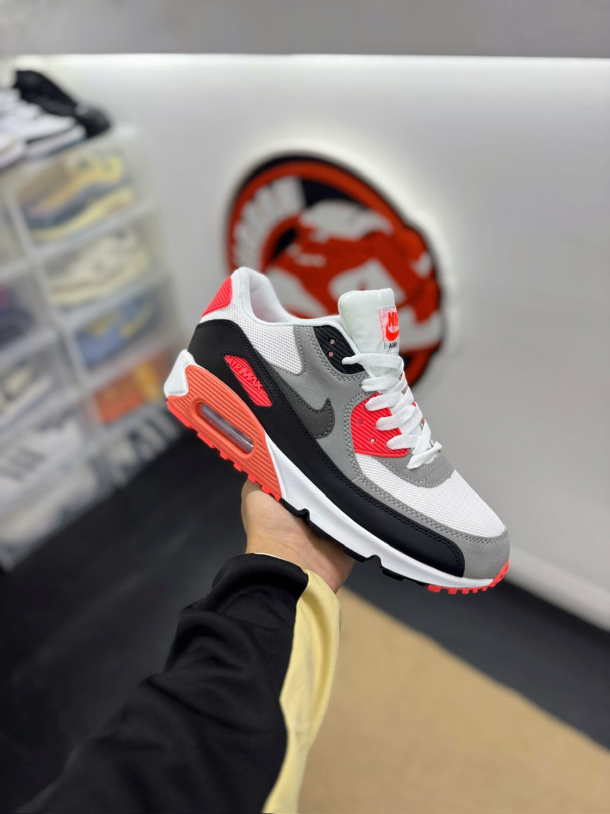 NIKE AIR MAX 90 - Image 4