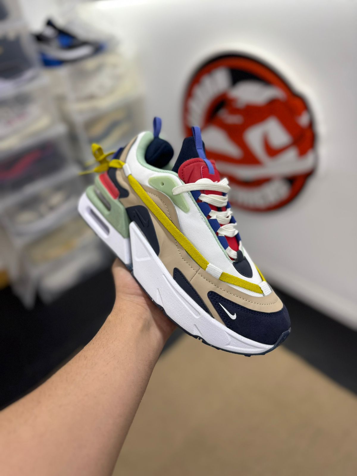 NIKE AIR MAX FURYOSA