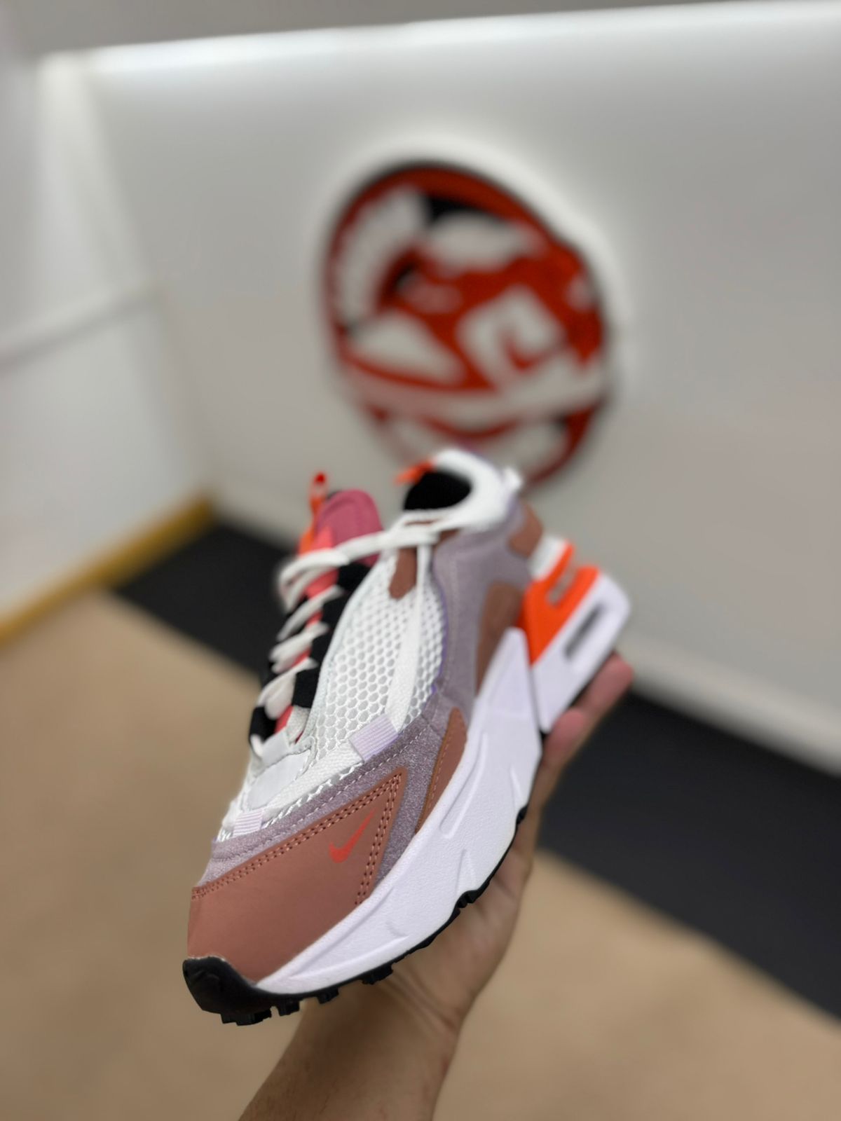 NIKE AIR MAX FURYOSA - Image 4