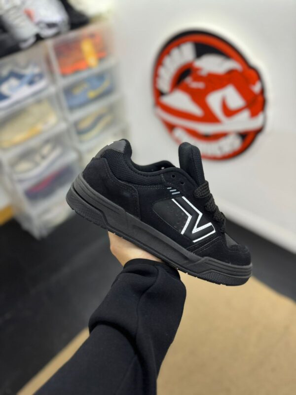 VANS UPLAND BLACK - Image 3